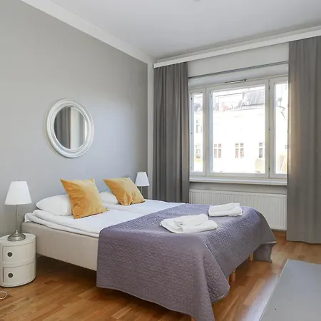 Kotimaailma Kamppi - 2br In The Center With Key Code *