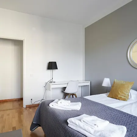 Kotimaailma Kamppi - 2br In The Center With Key Code Apartman